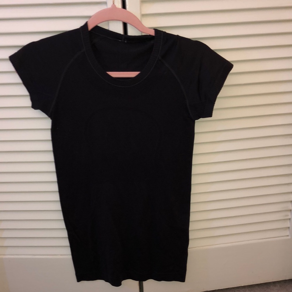 Lululemon Swiftly Tech Short Sleeve